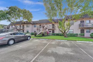 10468 NW 10th St, Pembroke Pines, FL 33026 - Photo 30
