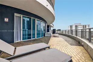 60 SW 13T St, Miami, FL 33130 - Photo 2