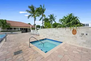 20000 E Country Club Dr, Aventura, FL 33180 - Photo 10