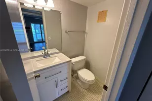 2 Tilford A, Deerfield Beach, FL 33442 - Photo 10