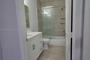 7479 NW 179th Terrace, Hialeah, FL 33015 - Photo 10