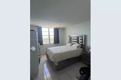 300 Bayview Dr #1410, Sunny Isles Beach, FL 33160 - Photo 20
