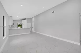 8067 Summerbreeze Ln, Boca Raton, FL 33496 - Photo 16