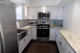 20831 San Simeon Way, Miami, FL 33179 - Photo 2