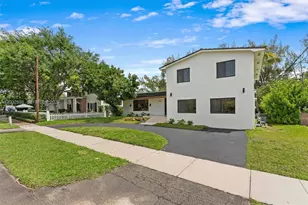 19731 NE 24th Ave, Miami, FL 33180 - Photo 36