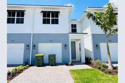 178 NE 14th Avenue, Homestead, FL 33033 - Photo 2