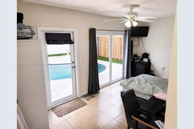 12011 NW 33rd St, Sunrise, FL 33323 - Photo 4