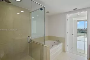 50 Biscayne Blvd, Miami, FL 33132 - Photo 16