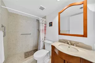 6767 Collins Ave, Miami Beach, FL 33141 - Photo 18