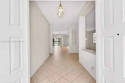 3928 Heron Ridge Ln, Weston, FL 33331 - Photo 4