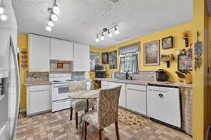 1490 NW 8th St, Homestead, FL 33030 - Photo 12
