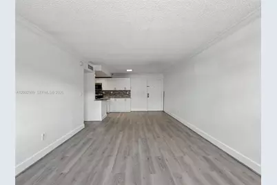 606 W 81st St #120, Hialeah, FL 33014 - Photo 8
