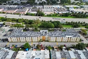 606 W 81st St, Hialeah, FL 33014 - Photo 12