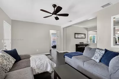 172 NW 116th St, Miami, FL 33168 - Photo 6