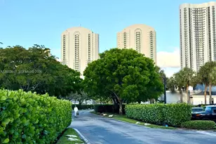 336 Poinciana Dr, Sunny Isles Beach, FL 33160 - Photo 52