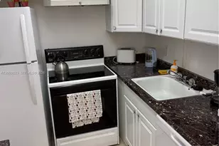 188 Prescott J, Deerfield Beach, FL 33442 - Photo 6