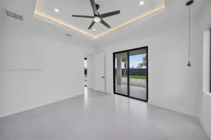 1055 Embers Pkwy W, Cape Coral, FL 33993 - Photo 18