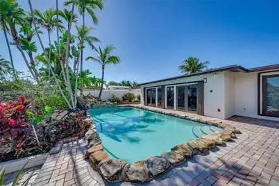1704 SW 5th Ct, Fort Lauderdale, FL 33312 - Photo 28