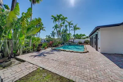 1704 SW 5th Ct, Fort Lauderdale, FL 33312 - Photo 32
