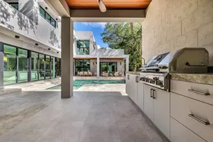 824 NE 111th St, Biscayne Park, FL 33161 - Photo 56
