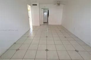 1370 NE 119th St, Miami, FL 33161 - Photo 10