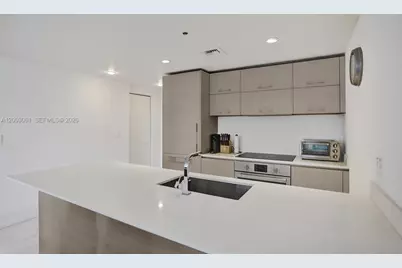 1300 S Miami Ave #3111, Miami, FL 33130 - Photo 36
