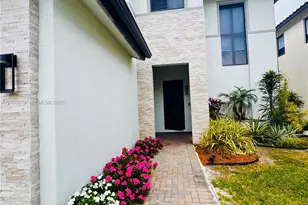 8108 NW 48th Terrace, Doral, FL 33166 - Photo 2