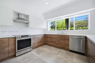 2300 S Miami Ave, Miami, FL 33129 - Photo 16