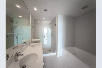 501 NE 31st St #1701, Miami, FL 33137 - Photo 14
