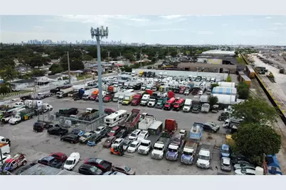 3600 NW 95th St, Miami, FL 33147 - Photo 12