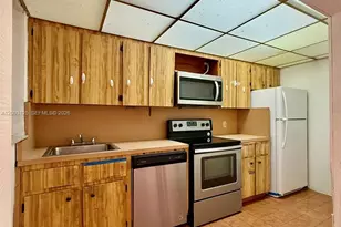 3000 NW 5th St, Miami, FL 33125 - Photo 40