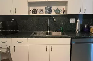 8335 SW 72nd Ave, Miami, FL 33143 - Photo 14