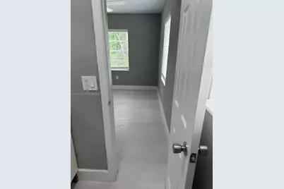 2016 Miami Rd #B, Fort Lauderdale, FL 33316 - Photo 14