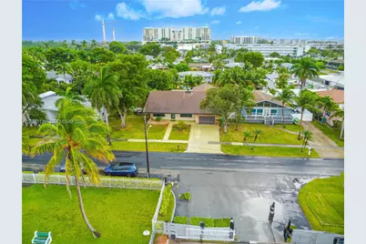 614 NE 3rd St, Dania Beach, FL 33004 - Photo 10