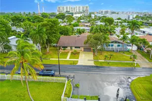 614 NE 3rd St, Dania Beach, FL 33004 - Photo 10
