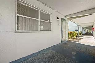 150 Tuscany C, Delray Beach, FL 33446 - Photo 2
