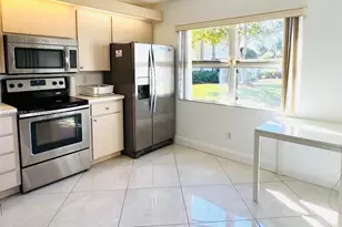 3901 Medford Ct, Boynton Beach, FL 33436 - Photo 8