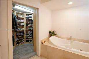 3370 Hidden Bay Dr, Aventura, FL 33180 - Photo 24