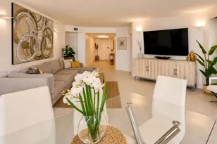3370 Hidden Bay Dr, Aventura, FL 33180 - Photo 6