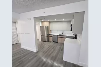 20840 San Simeon Way #601, Miami, FL 33179 - Photo 2