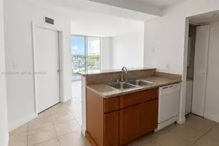 219 NW 12th Ave, Miami, FL 33128 - Photo 4
