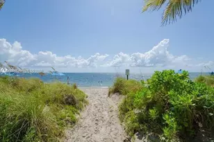 881 Ocean Dr, Key Biscayne, FL 33149 - Photo 32