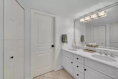 881 Ocean Dr #3E, Key Biscayne, FL 33149 - Photo 20
