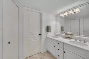 881 Ocean Dr, Key Biscayne, FL 33149 - Photo 20