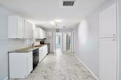 [Address not provided], Oakland Park, FL 33334 - Photo 4
