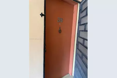 401 NW 72nd Ave #209-D, Miami, FL 33126 - Photo 1