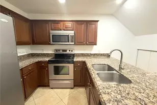 1000 Palm Trail, Delray Beach, FL 33483 - Photo 4