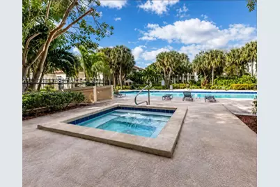 620 S Park Rd #31-2, Hollywood, FL 33021 - Photo 10