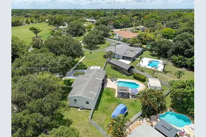 899 E Country Club Cir, Plantation, FL 33317 - Photo 30
