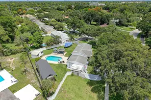 899 E Country Club Cir, Plantation, FL 33317 - Photo 42